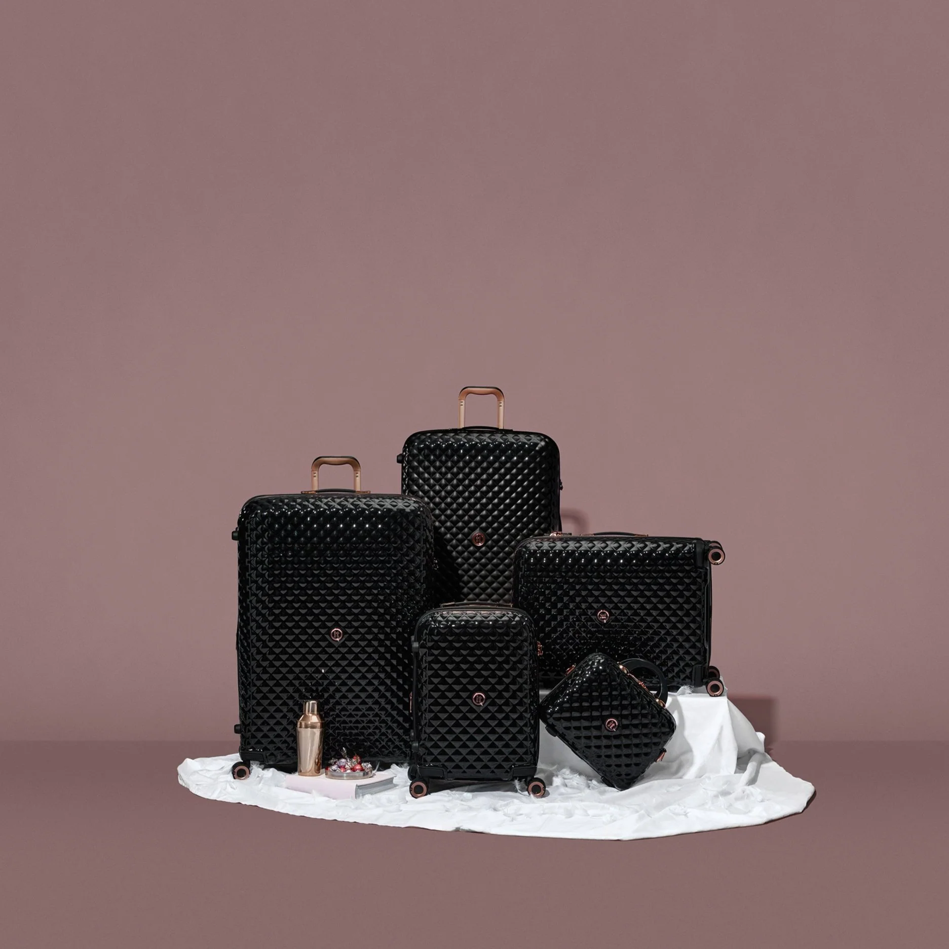 Glitzy - Medium Plus (Black) - Image 3